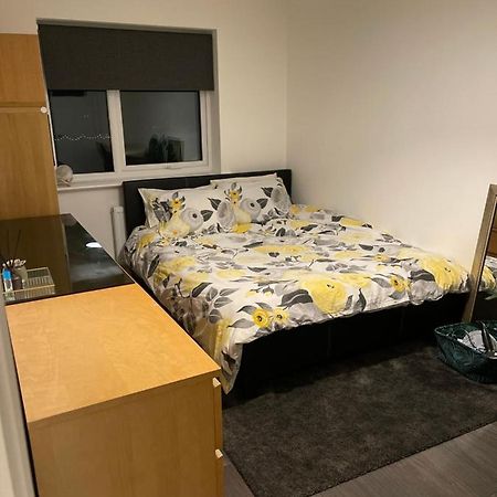 New Modern King Size Room With Ensuite And Parking Manchester Exteriör bild